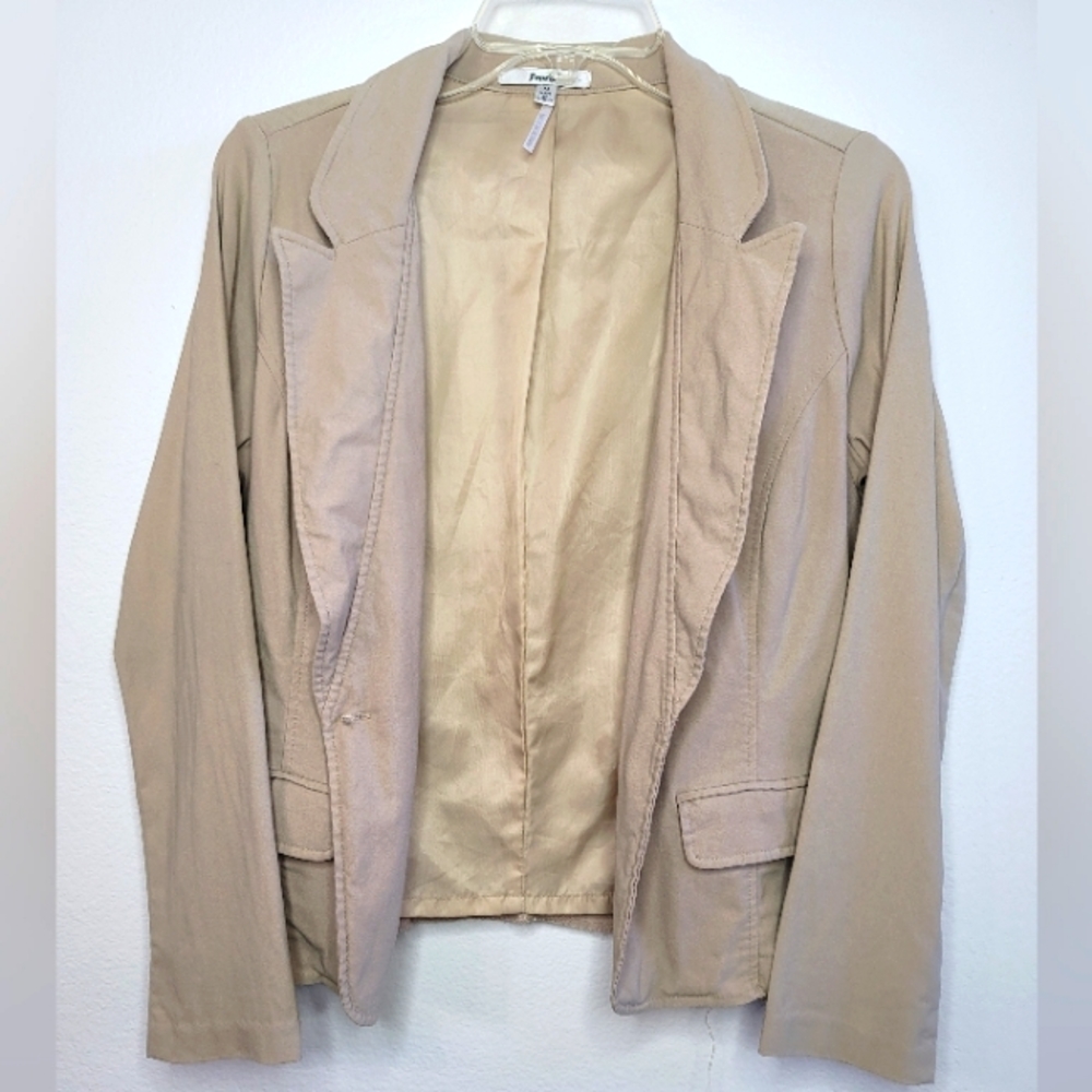 Papaya Blazer M Tan Buttoned One Button Medium